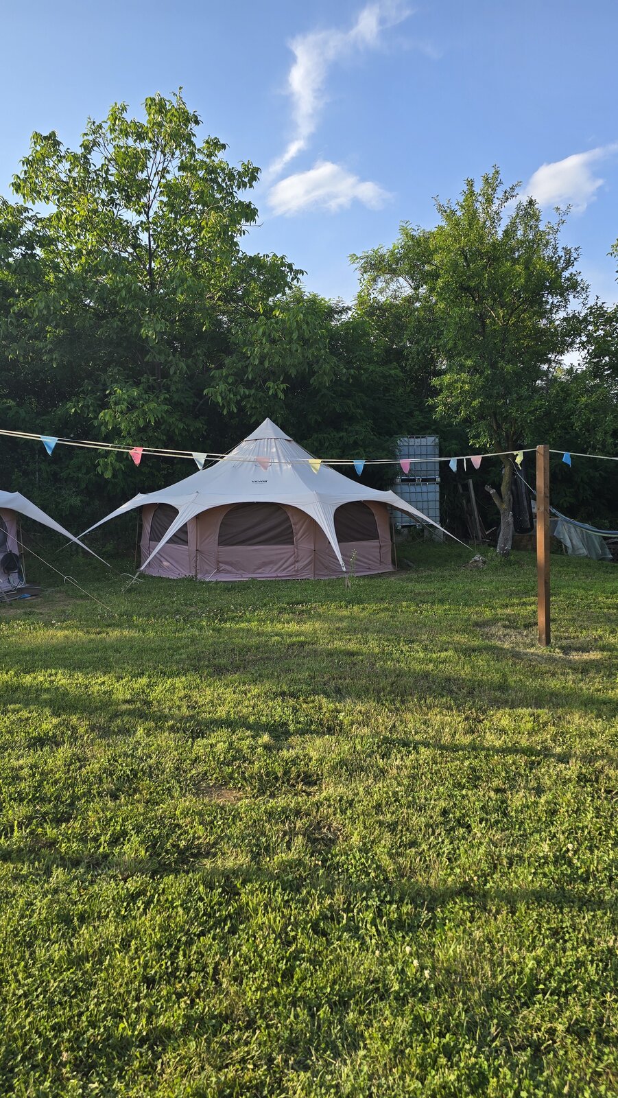 Ami – Cortul de Vis – glamping tent for two at Camping Be You Văleni