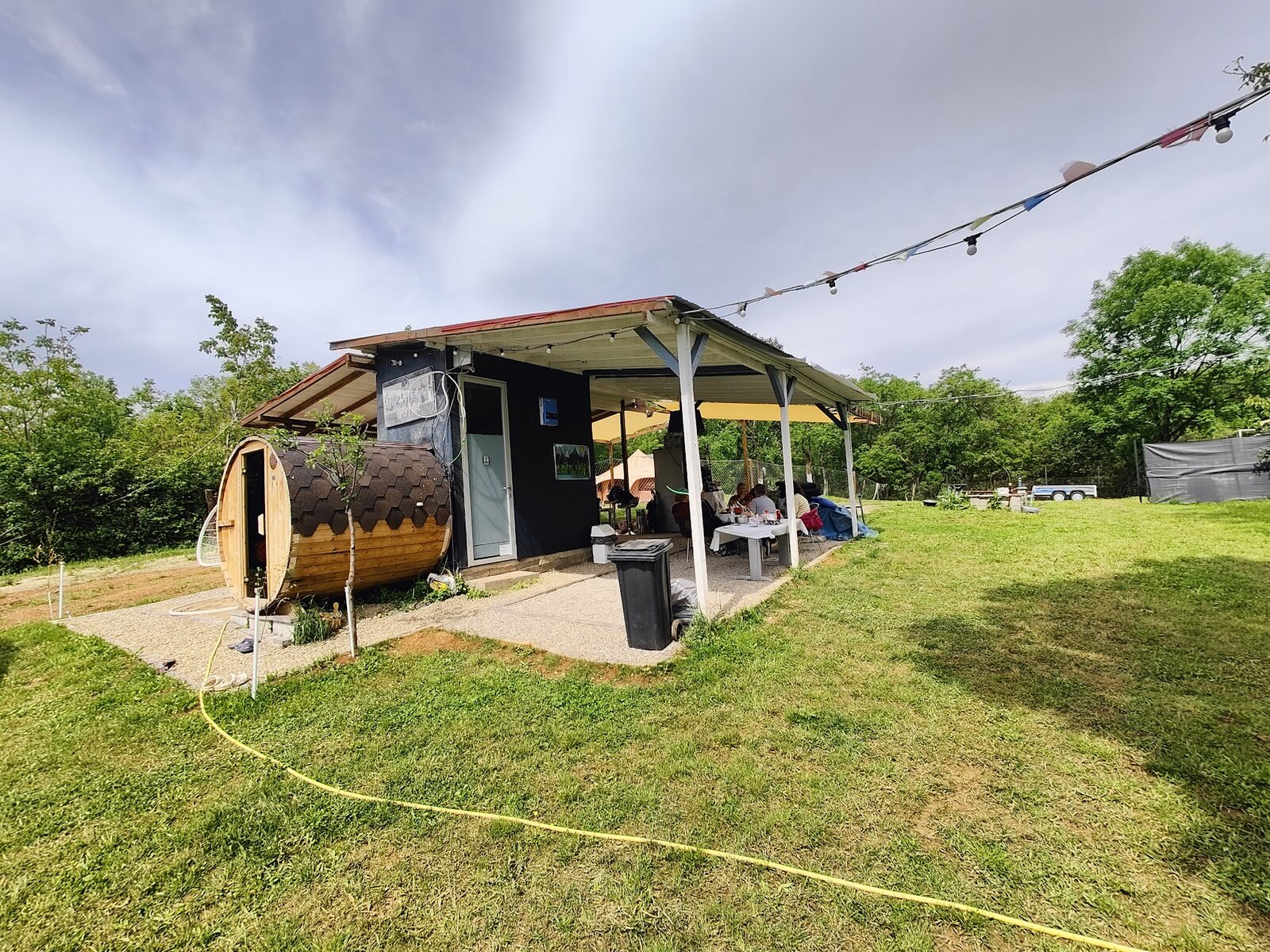 Foisor vedere din vest — Private Events & Groups - Camping Be You Văleni