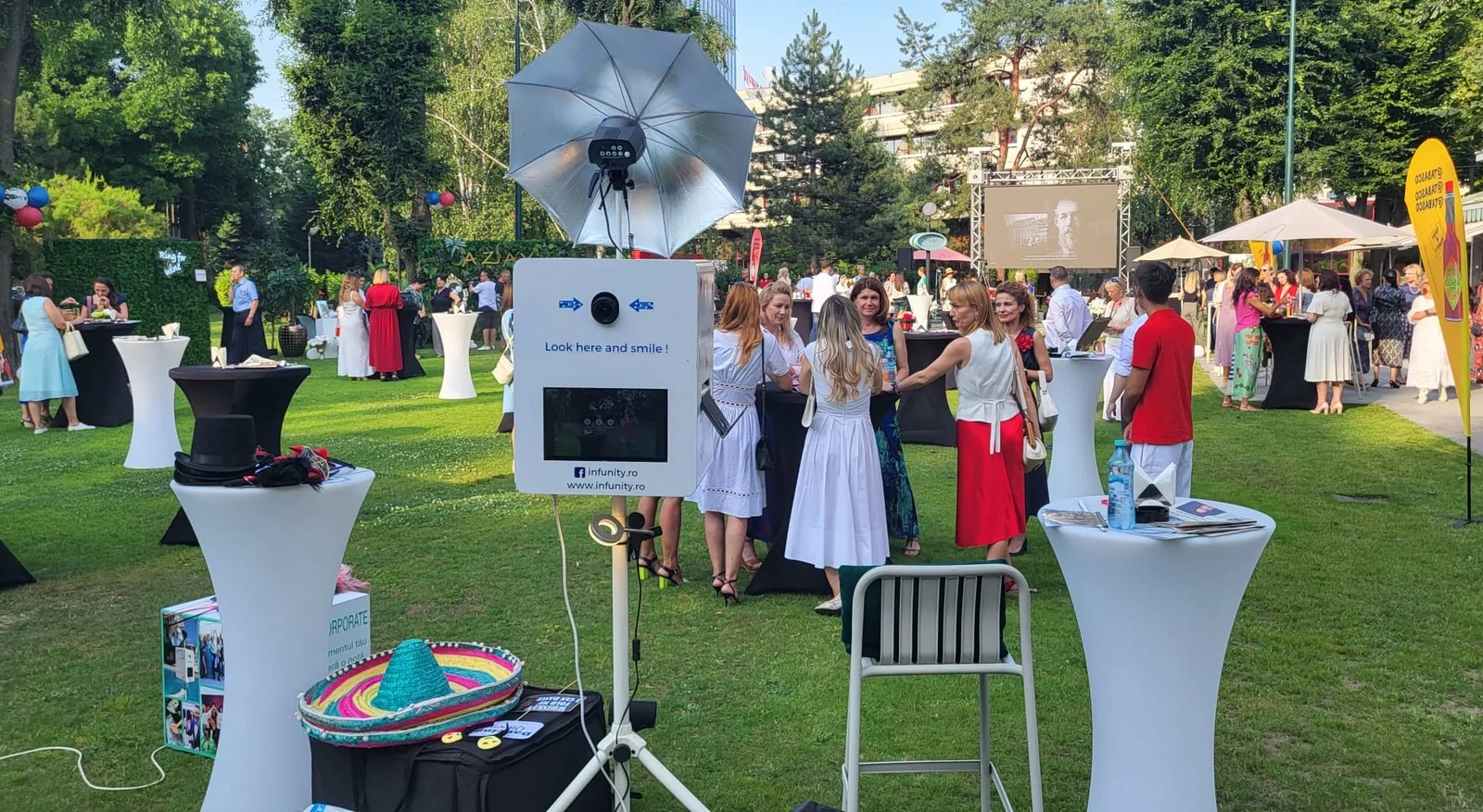 Cabina foto la eveniment corporate — Private Events & Groups - Camping Be You Văleni